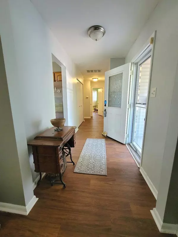 North Aurora, IL 60542,Address not disclosed