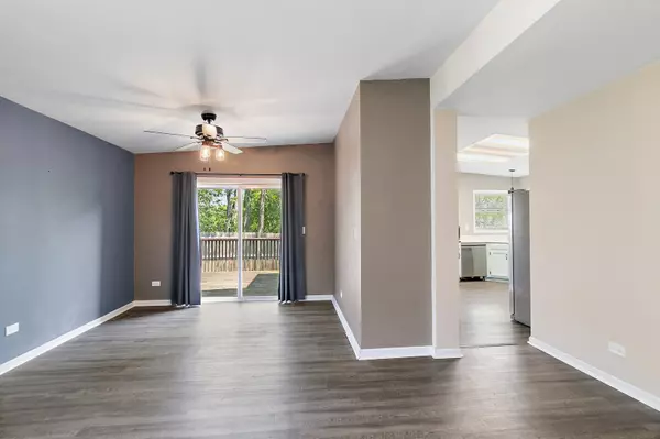 Streamwood, IL 60107,17 Autumn Lane