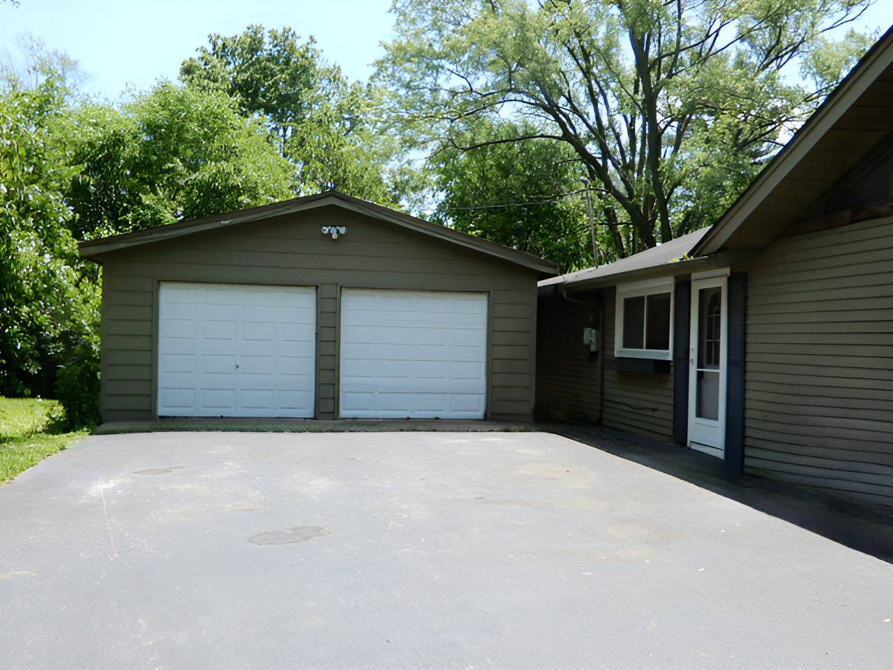 Country Club Hills, IL 60478,18055 Thomas Lane