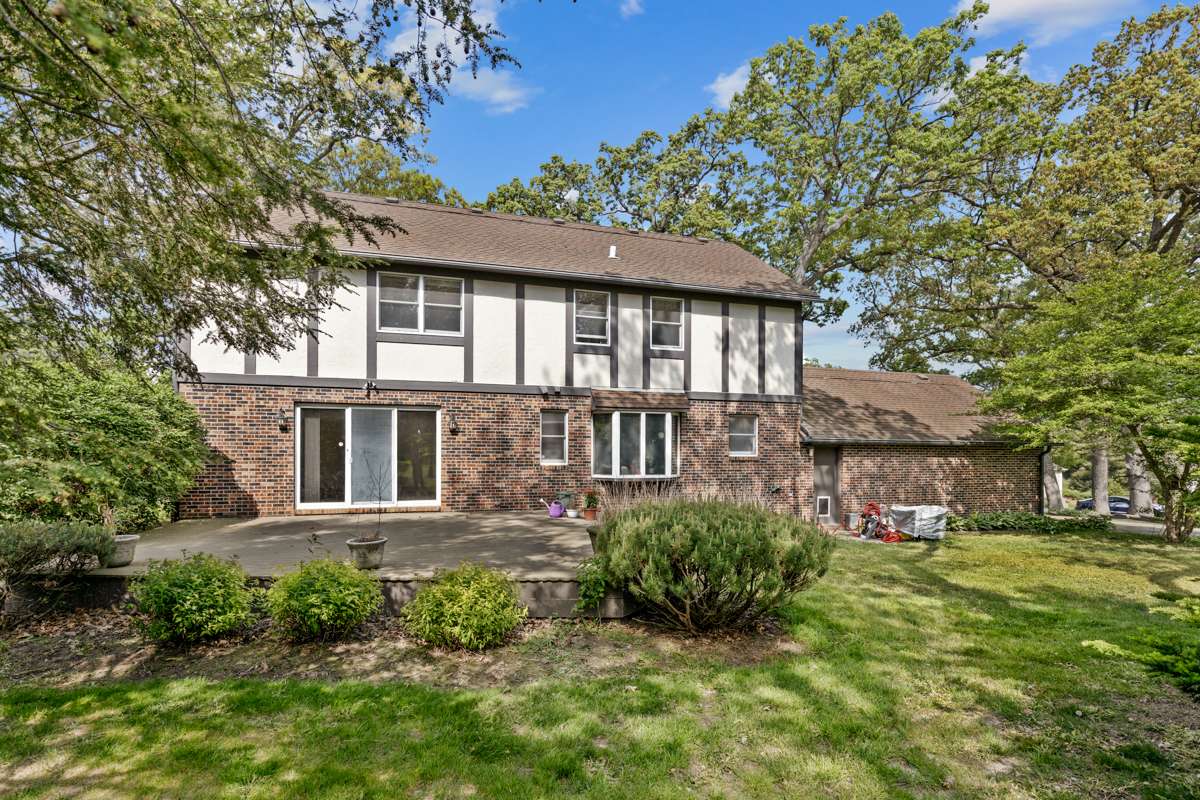 Genoa, IL 60135,11280 James Court