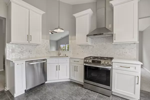 Aurora, IL 60502,3132 Ollerton Avenue