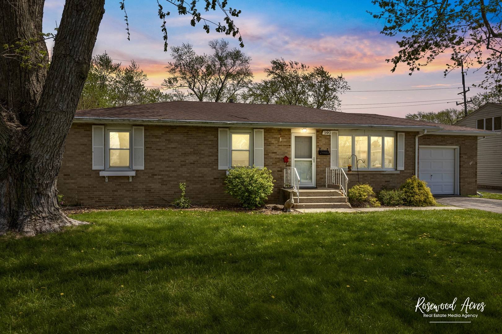 Bradley, IL 60915,590 Jonette Avenue