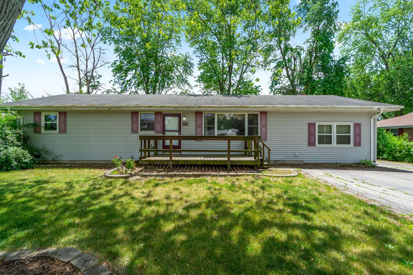 175 May Street, Manhattan, IL 60442