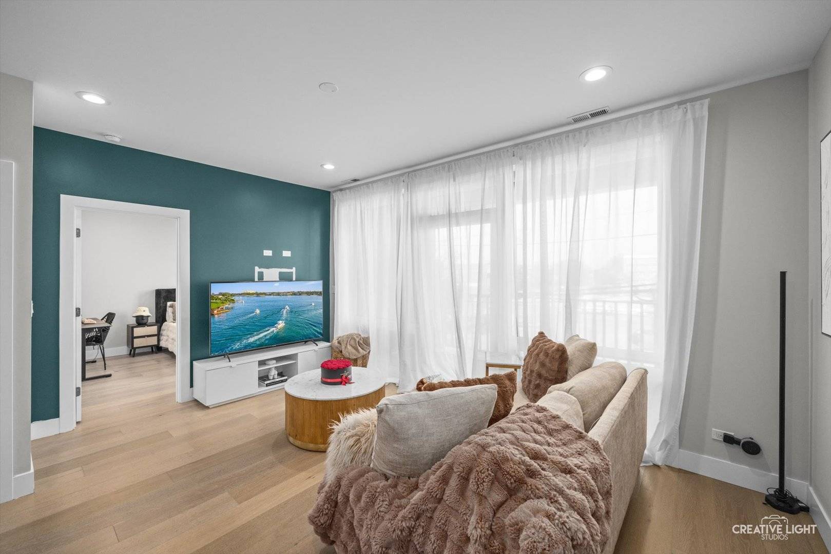 Chicago, IL 60612,2342 W Adams Street #202
