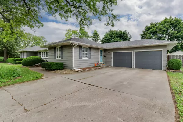 Bloomington, IL 61701,2106 E Taylor Street