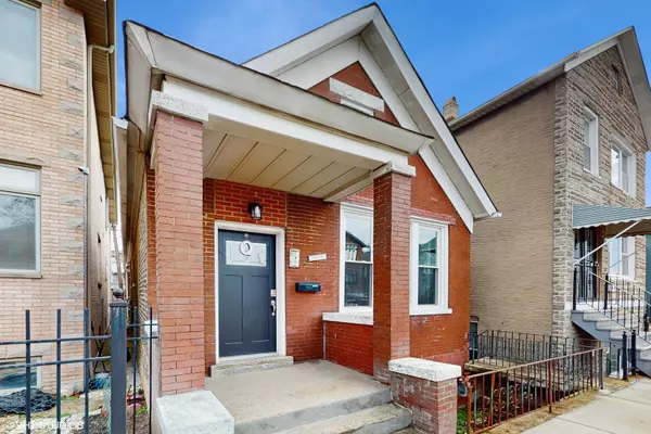 Chicago, IL 60608,2851 S Keeley Street