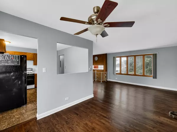 Hickory Hills, IL 60457,9040 Meadowview Drive