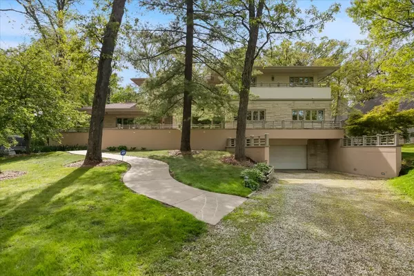 Highland Park, IL 60035,3464 Old Mill Road