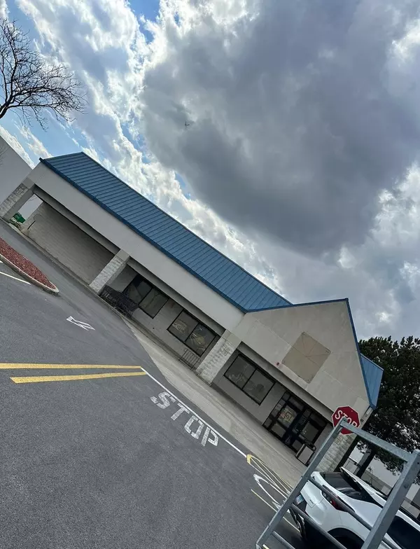 16150 S Harlem Avenue, Tinley Park, IL 60477