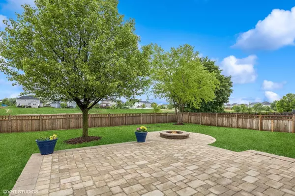 Yorkville, IL 60560,2907 GRANDE Trail