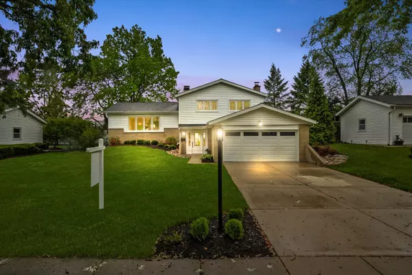 Darien, IL 60561,921 Cherokee Drive