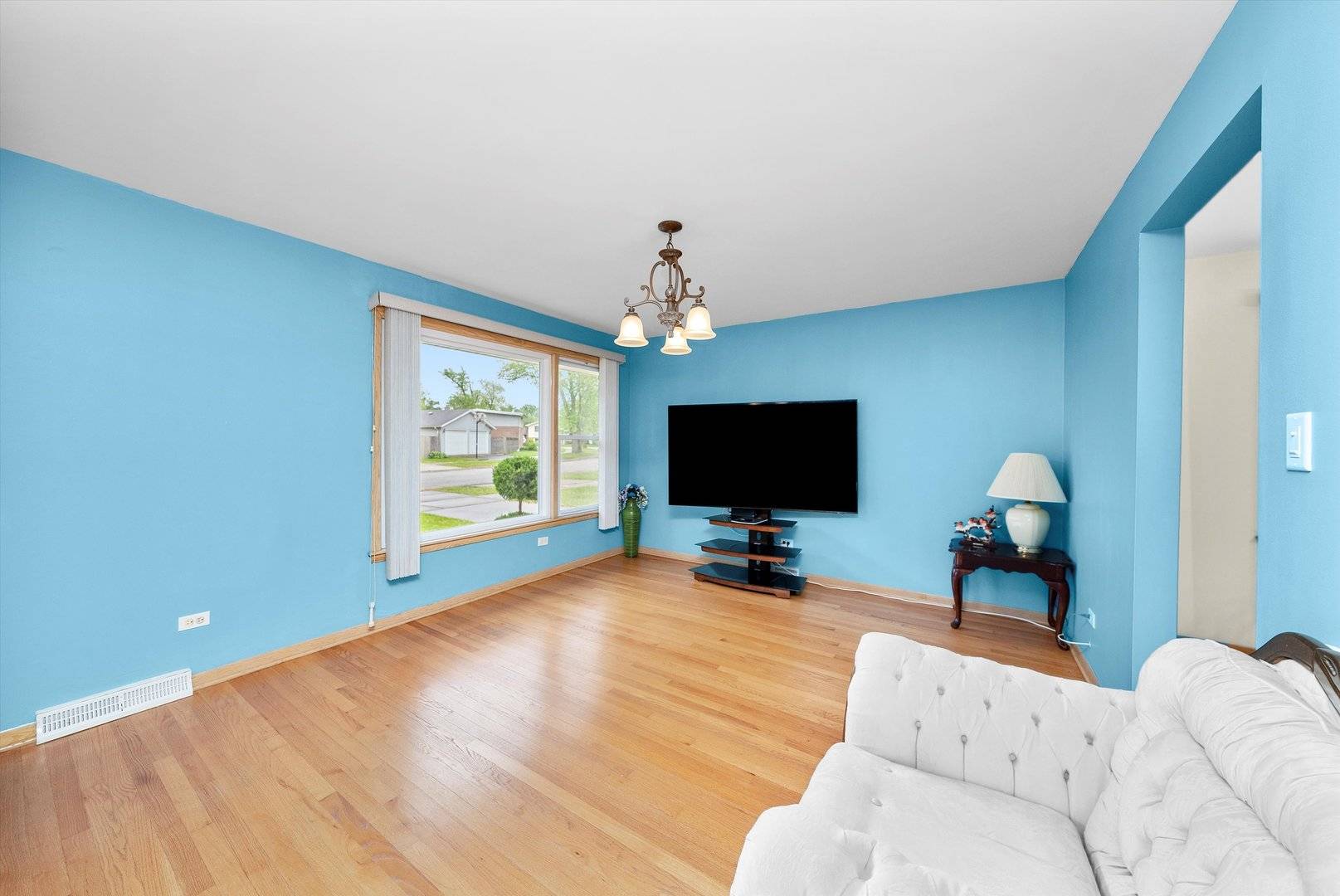 Chicago Heights, IL 60411,421 Carey Court