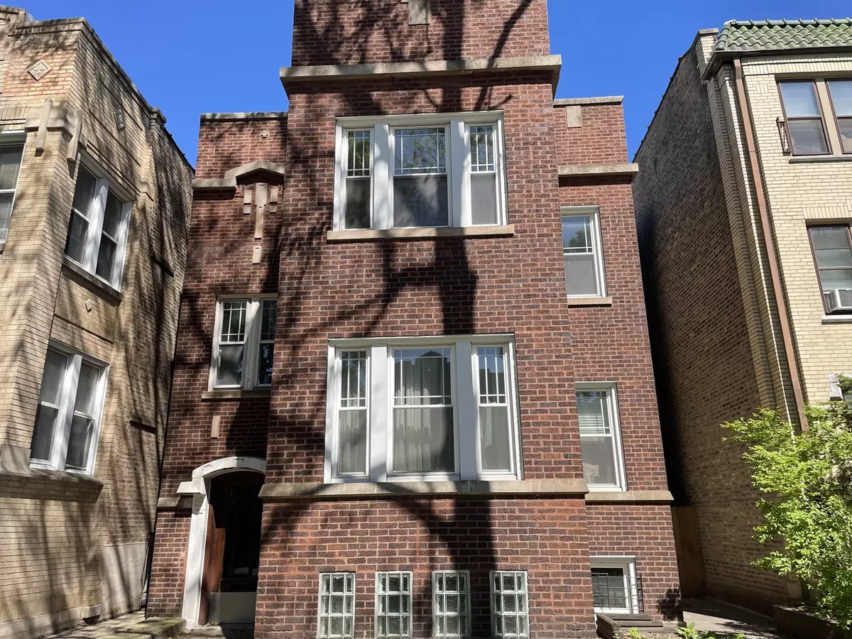 Chicago, IL 60659,5707 N Campbell Avenue #2
