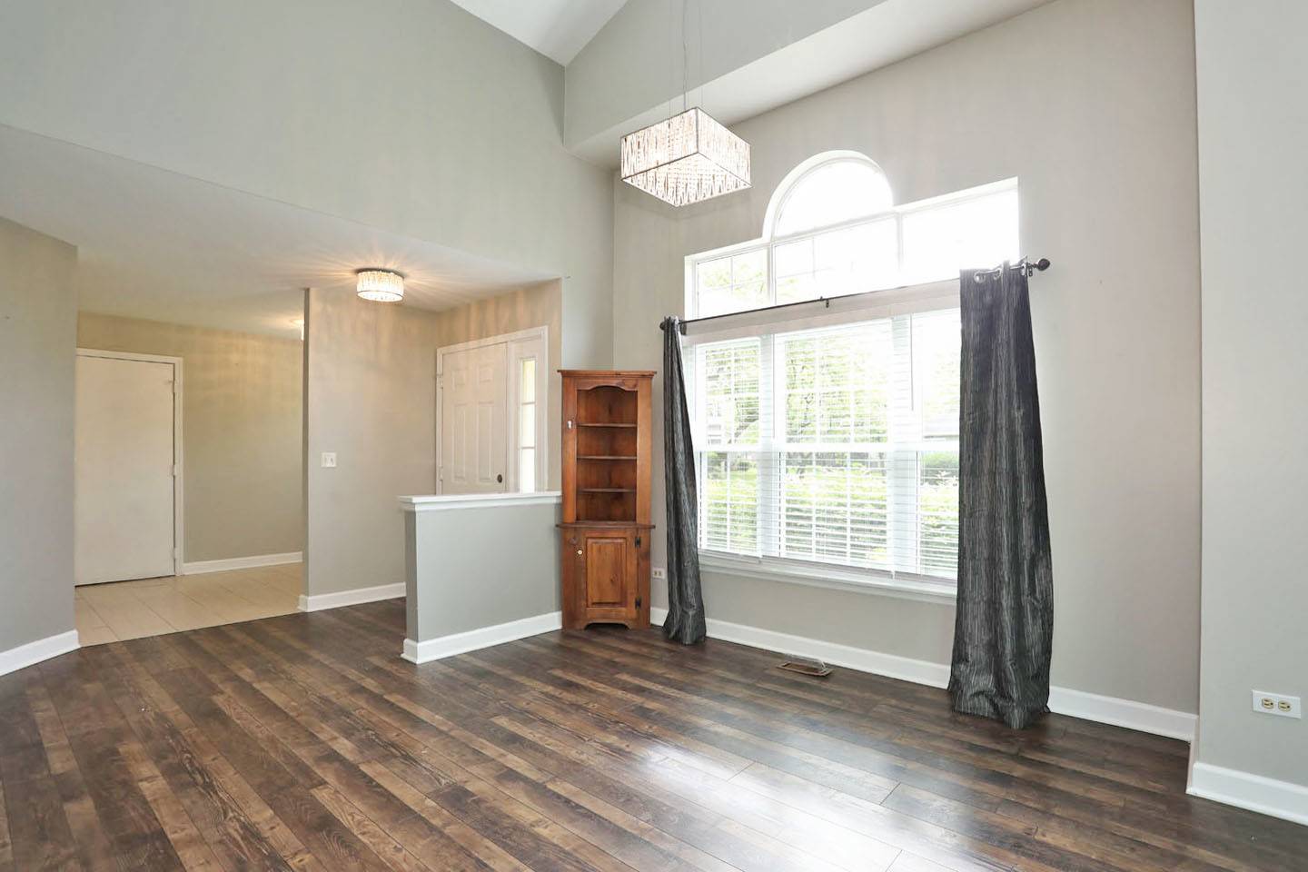 Bartlett, IL 60103,339 Ashford Circle #1