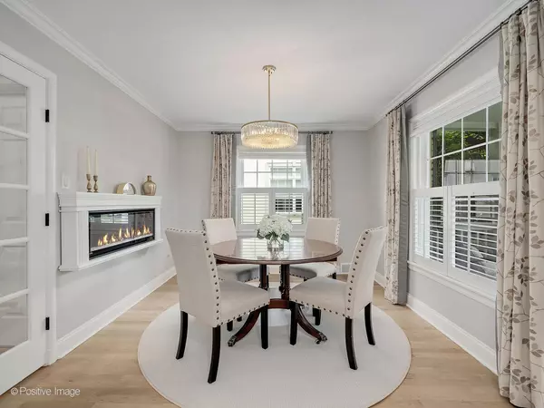 Western Springs, IL 60558,4634 Franklin Avenue