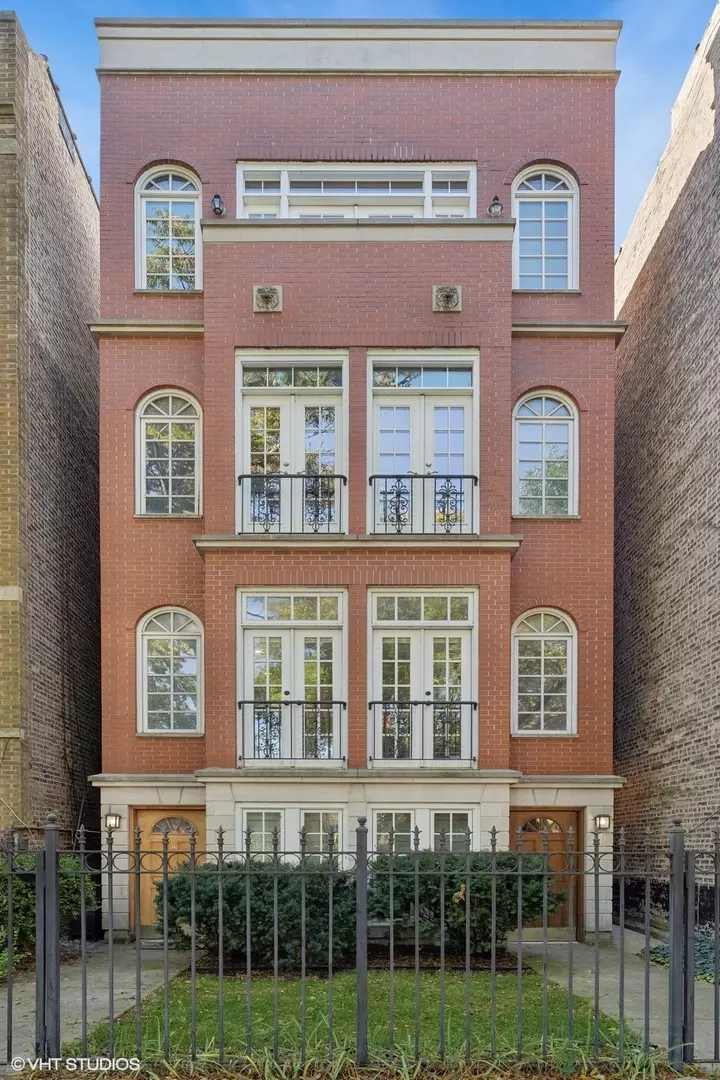 Chicago, IL 60657,829 W WOLFRAM Street #2