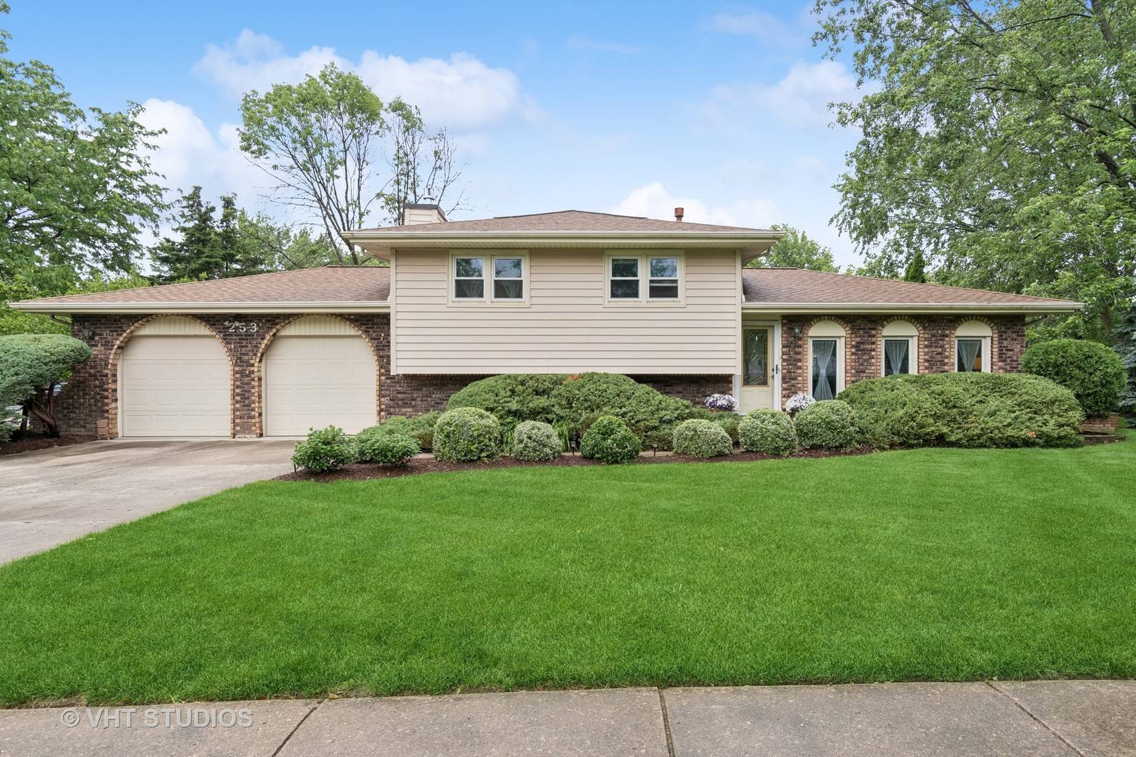 Naperville, IL 60565,253 Waxwing Avenue