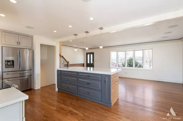 Hickory Hills, IL 60457,8519 S 82nd Court