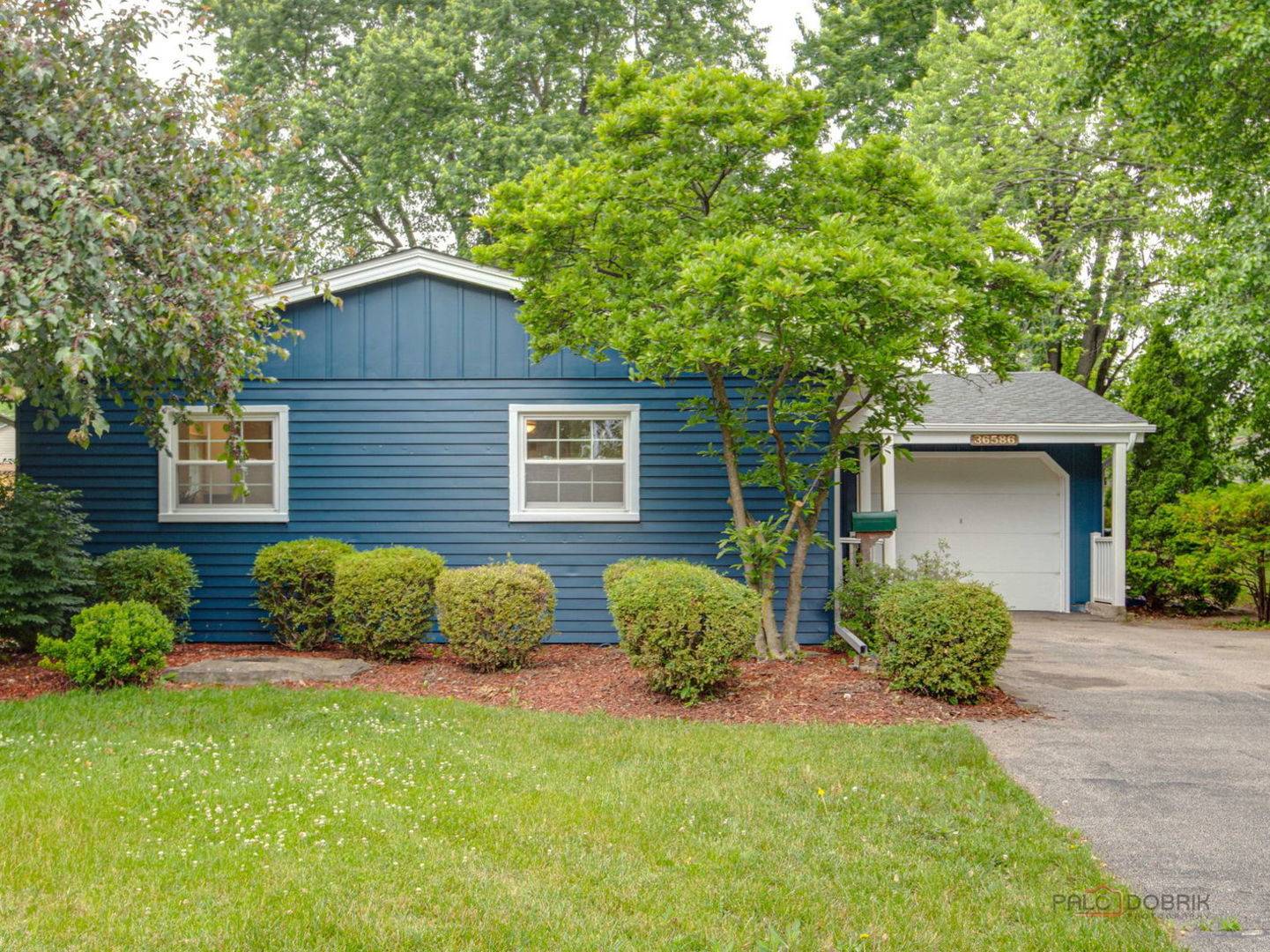 36586 N Traer Terrace, Gurnee, IL 60031