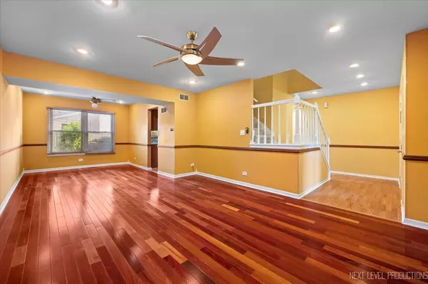 Westmont, IL 60559,313 Deming Place