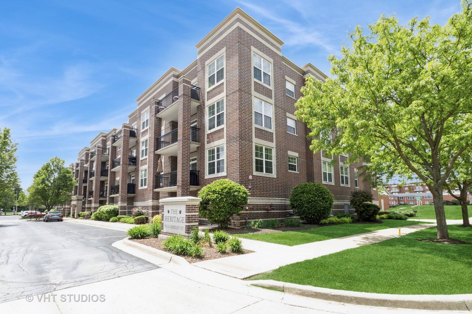 Palatine, IL 60067,50 S Greeley Street #408