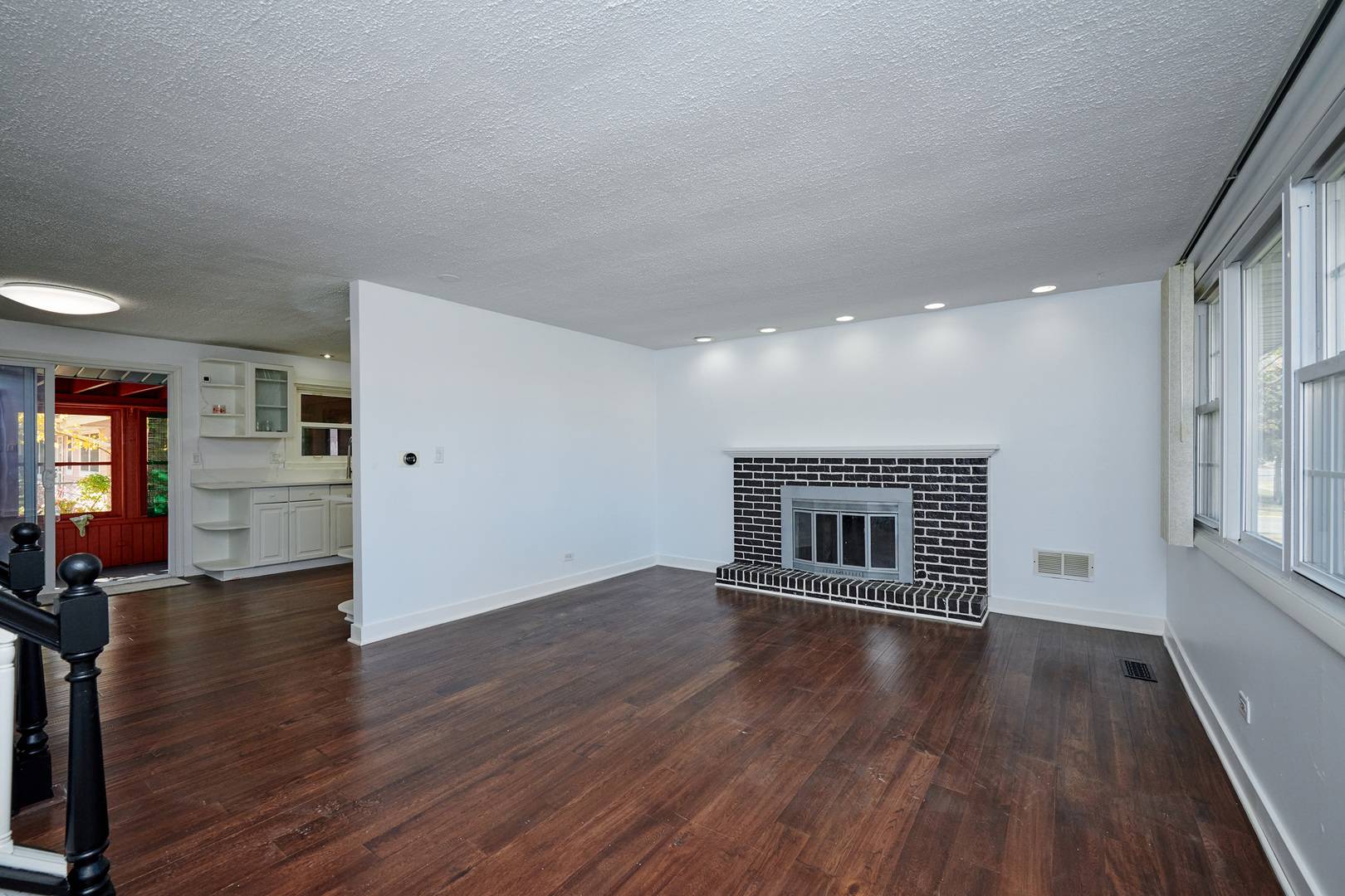 Schaumburg, IL 60193,1613 Hartmann Drive