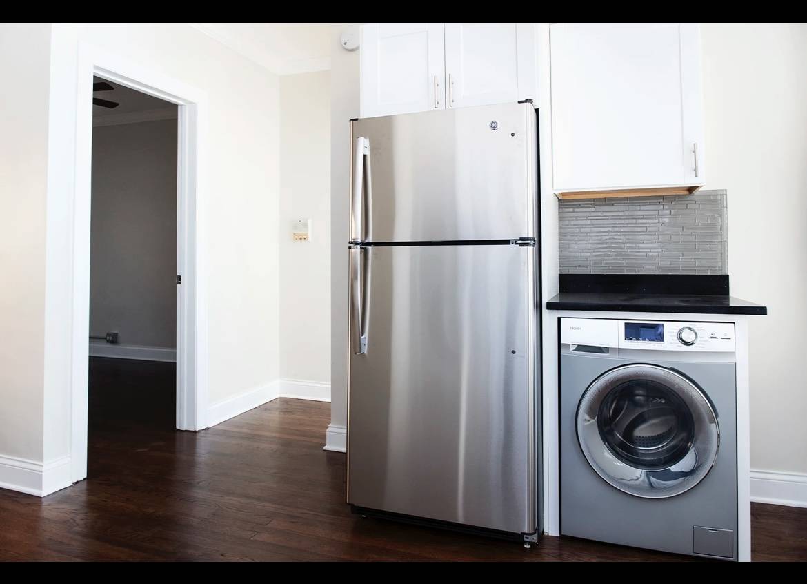 Chicago, IL 60613,3815 N Greenview Avenue #1E