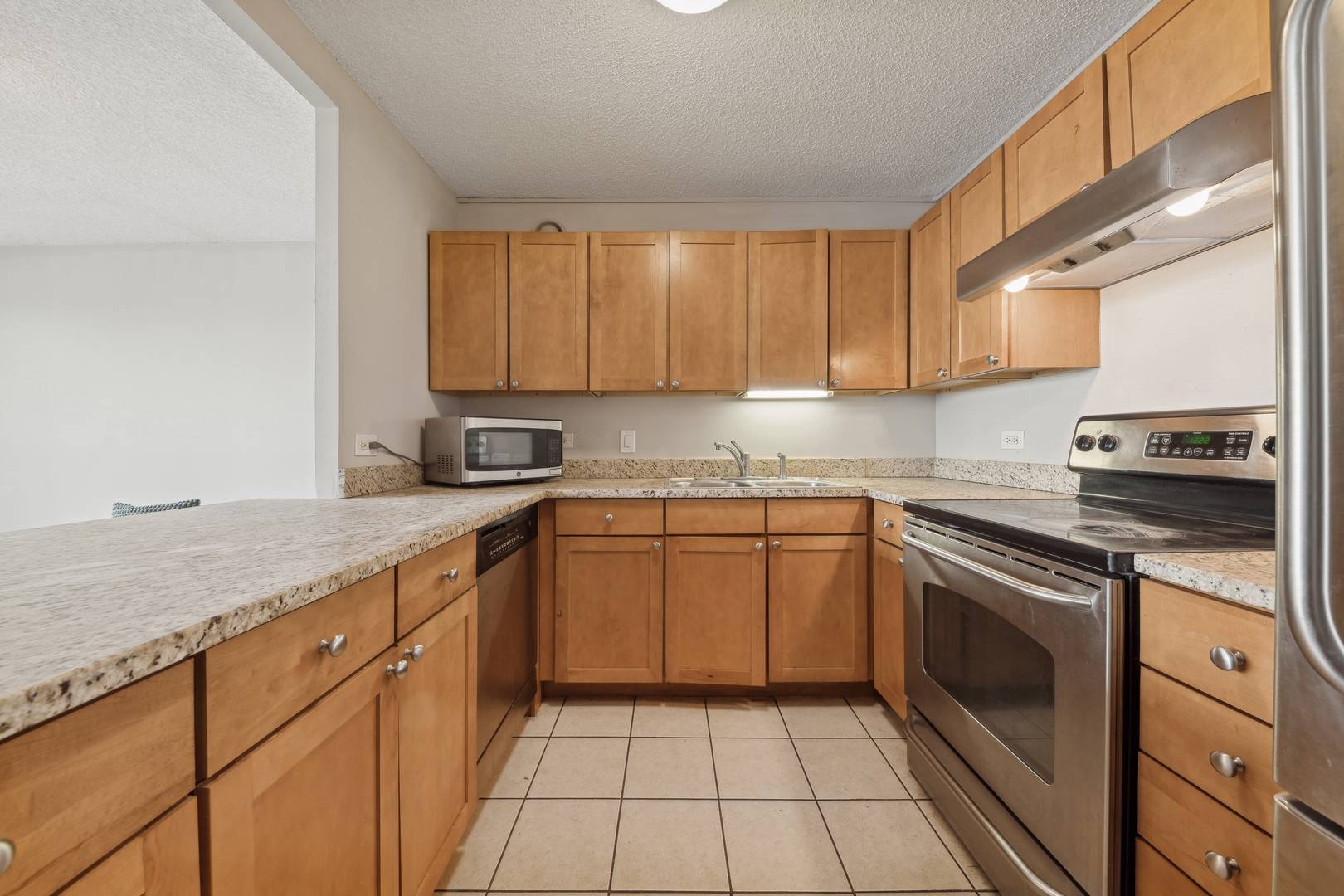 Chicago, IL 60611,30 E Huron Street #4106