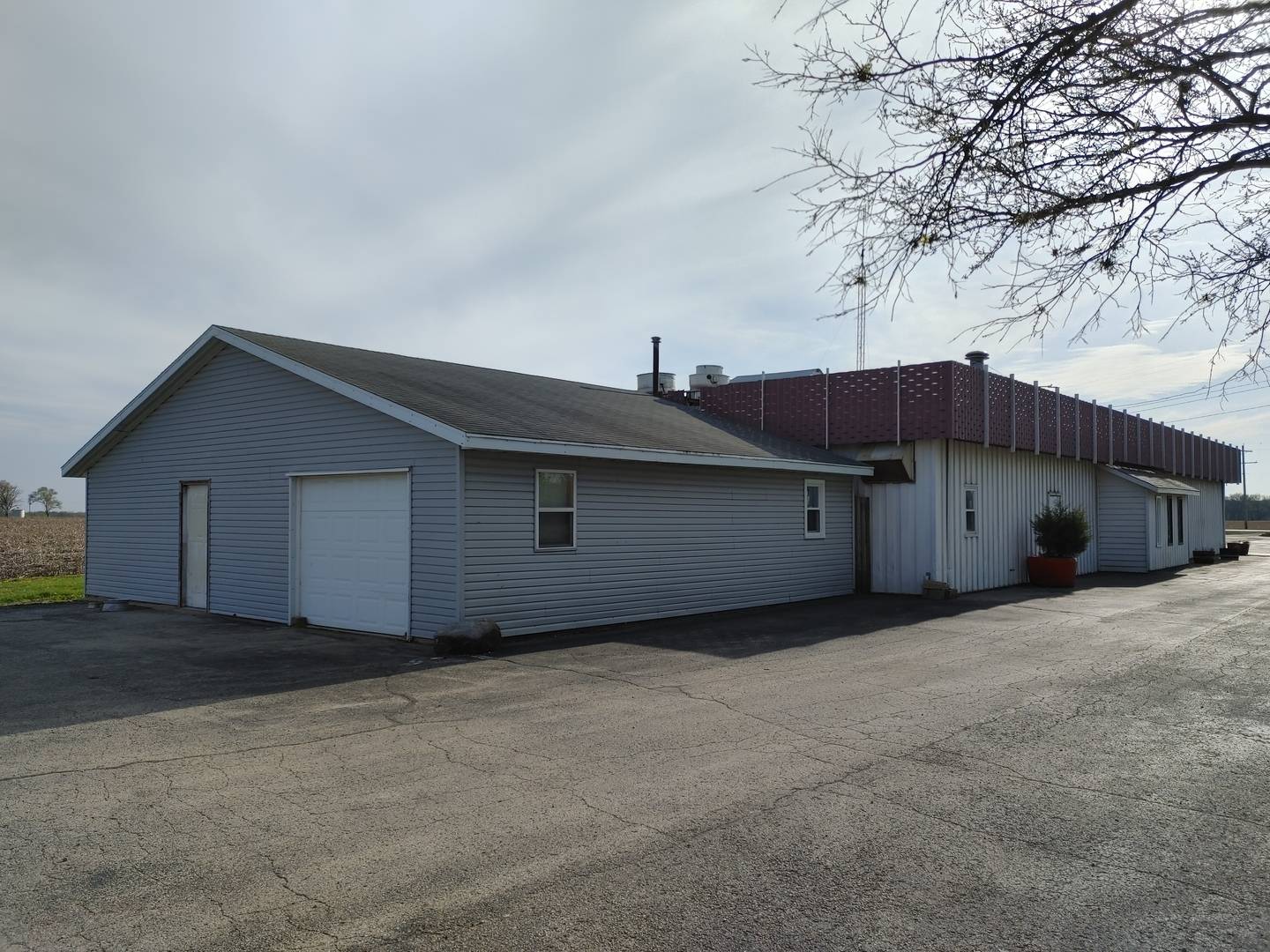 Ottawa, IL 61350,3038 N State Route 71 Highway