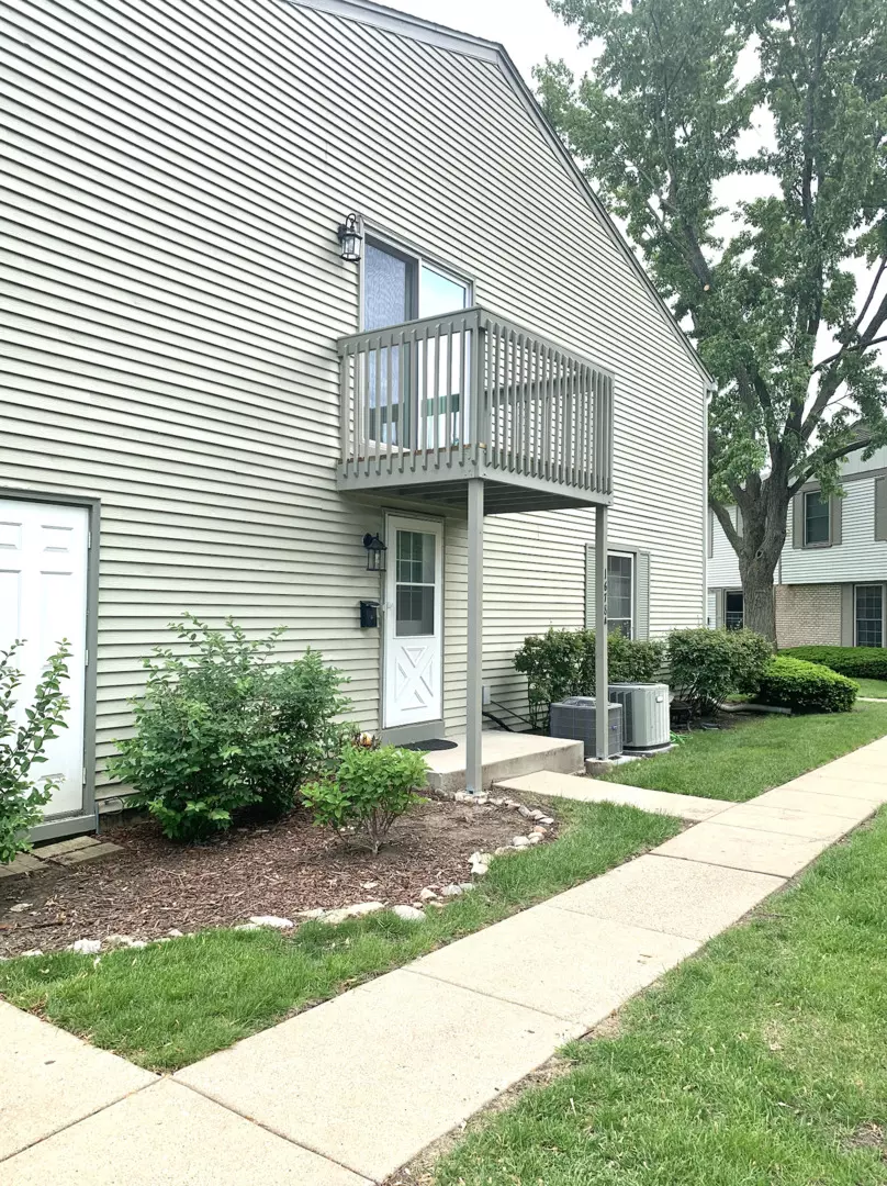 Wheaton, IL 60189,1678 Trowbridge Court #A