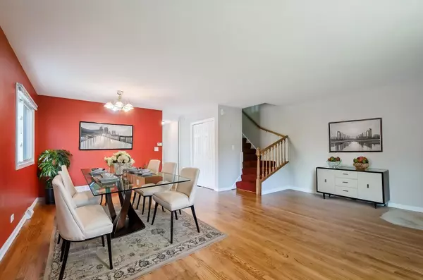 Wilmette, IL 60091,326 Skokie Court