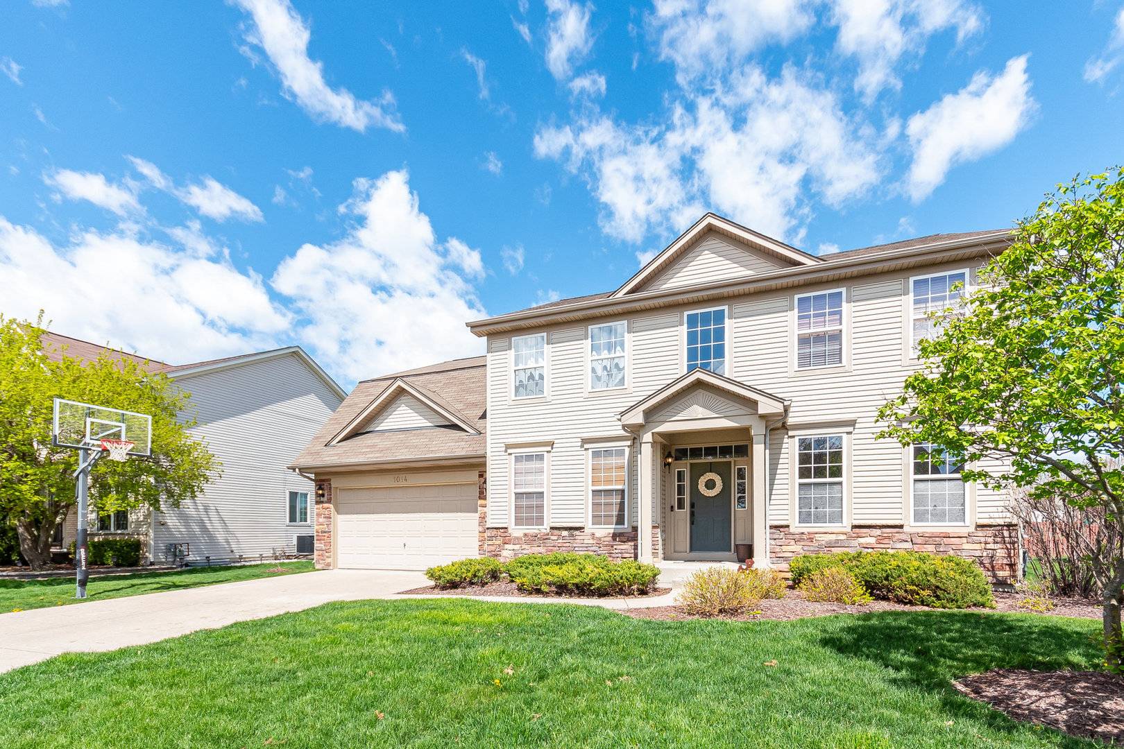 Shorewood, IL 60404,1014 Bayside Lane