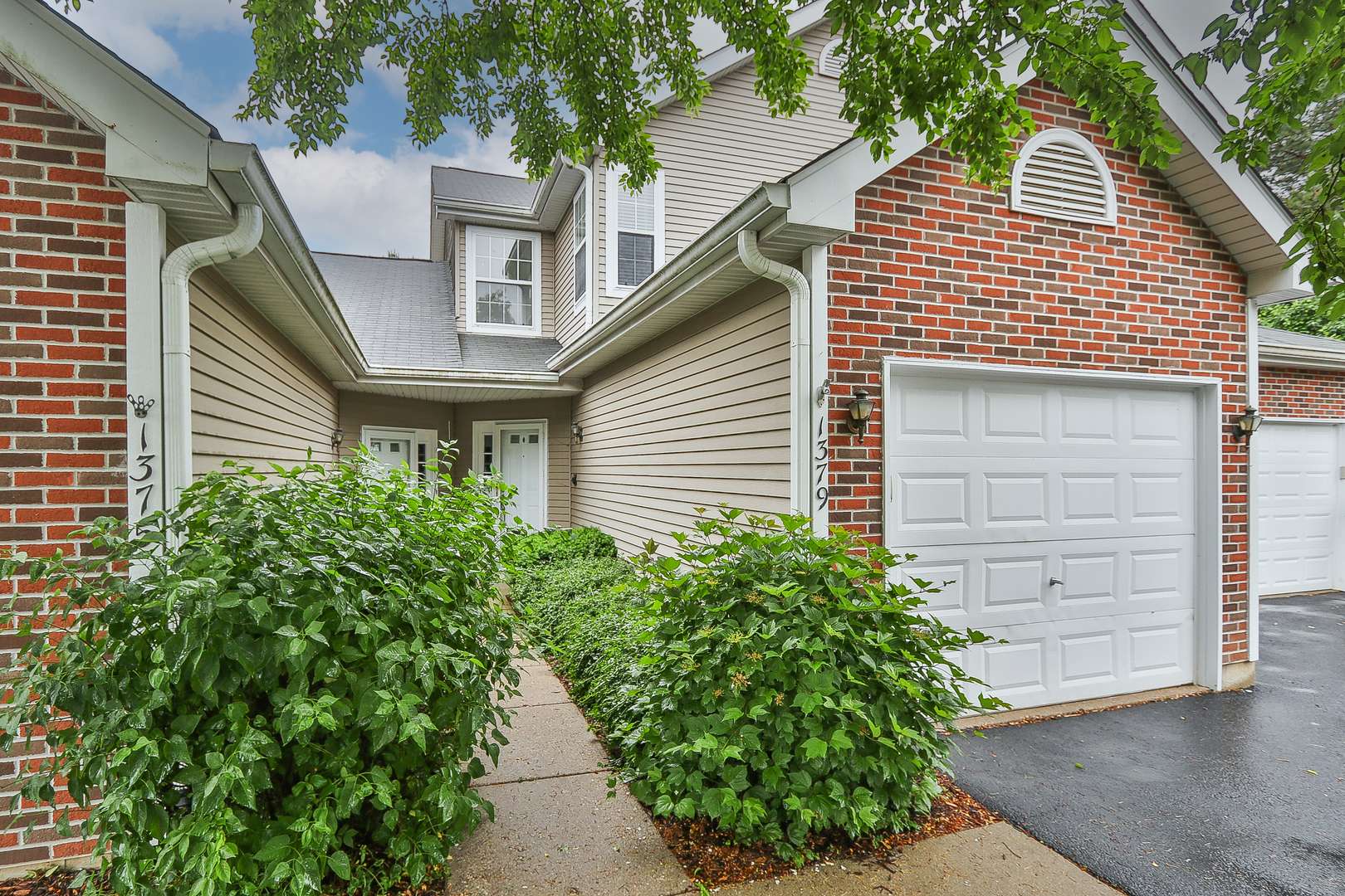 Algonquin, IL 60102,1379 Grandview Court