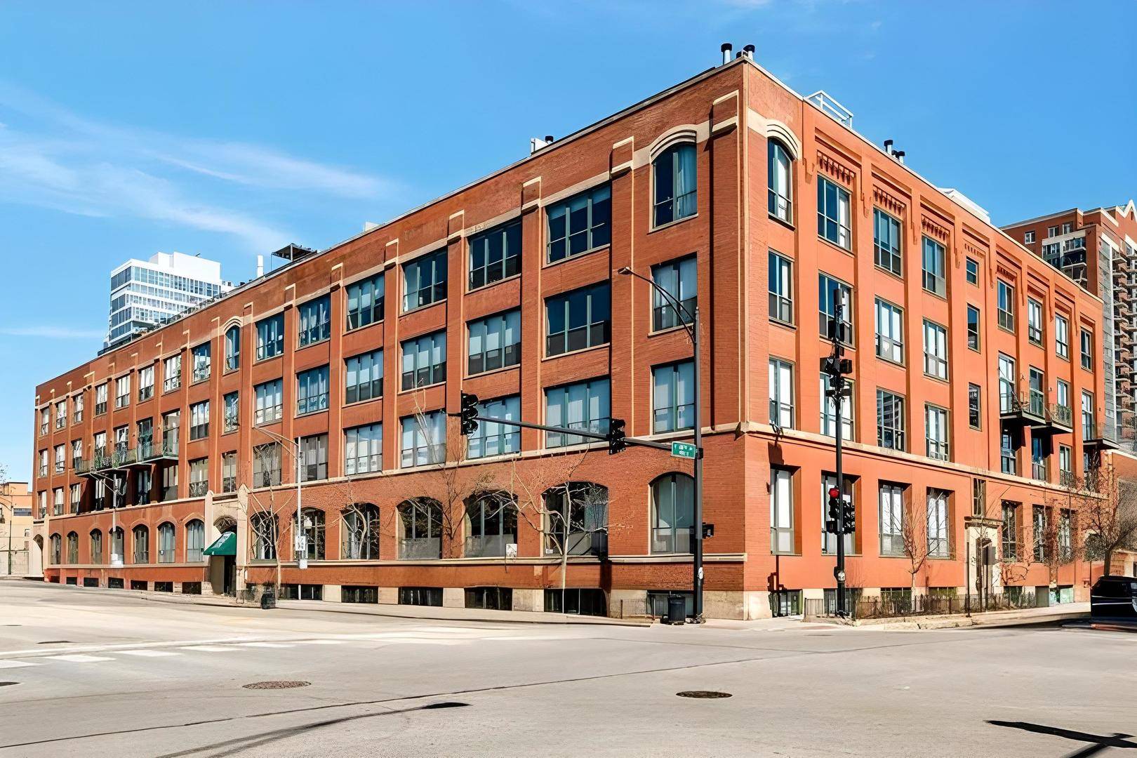 Chicago, IL 60616,1727 S Indiana Avenue #214