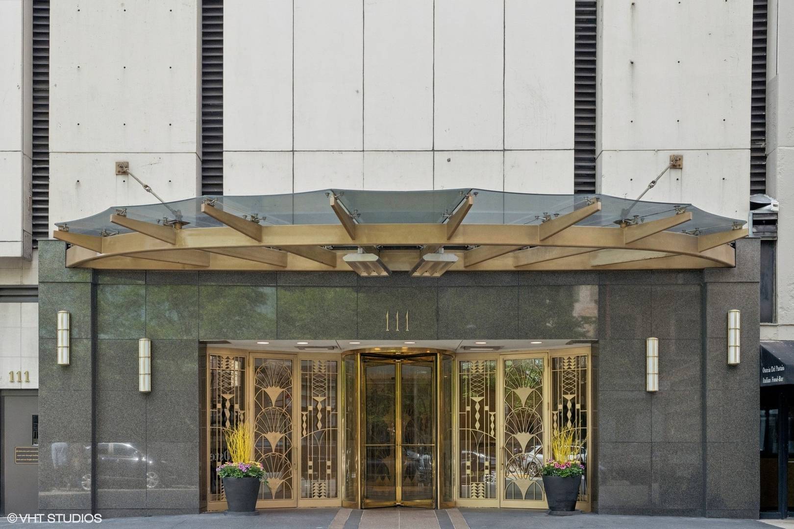 Chicago, IL 60611,111 E Chestnut Street #39C