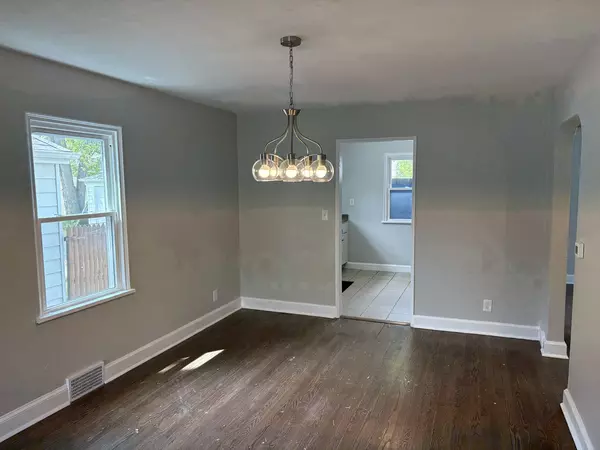 Winthrop Harbor, IL 60096,926 Park Avenue