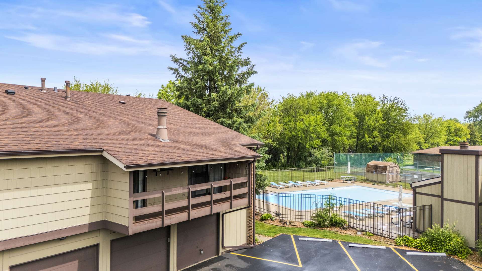 Palos Hills, IL 60465,5 Cobblestone Court #C