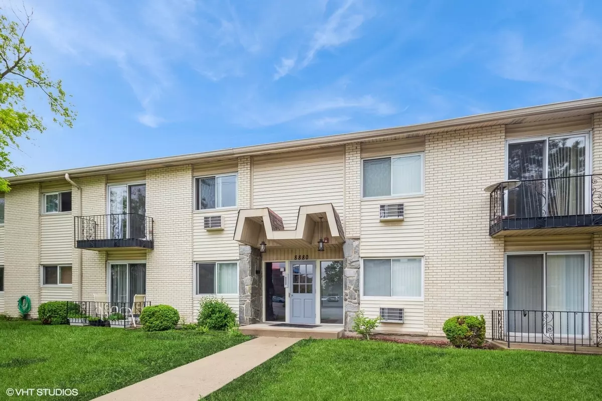 Des Plaines, IL 60016,8880 GOLF Road #1H