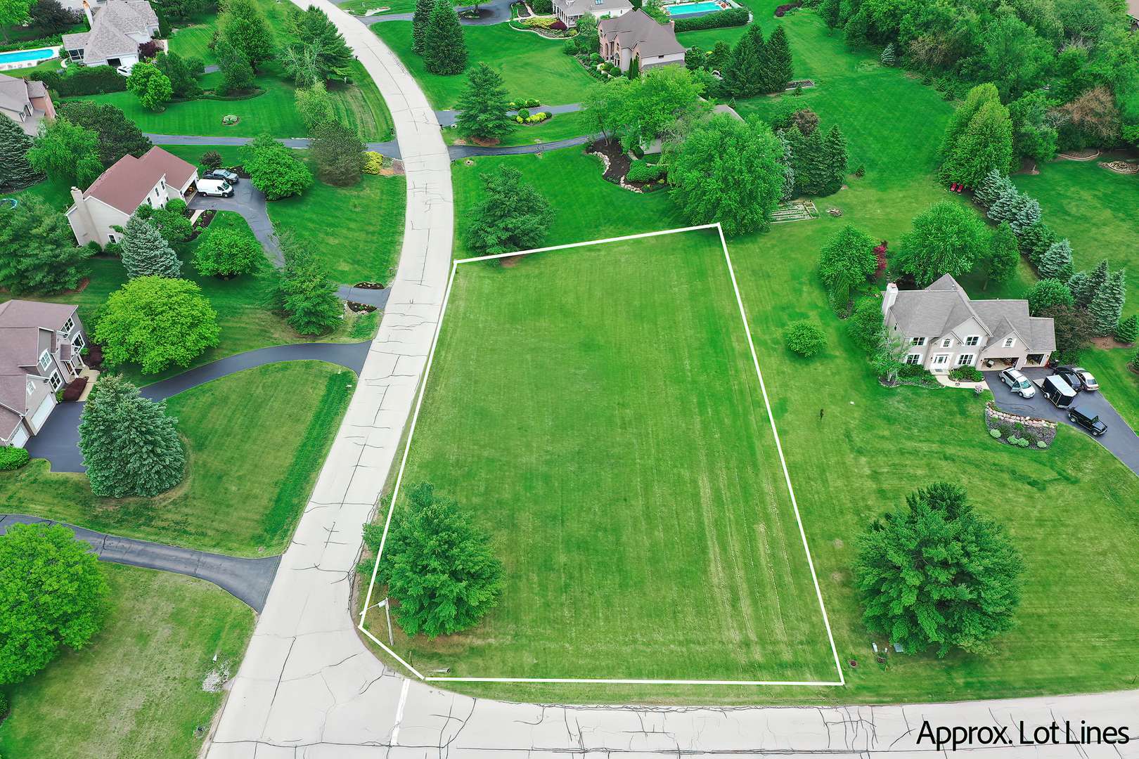 Mchenry, IL 60050,7409 Burning Tree Drive