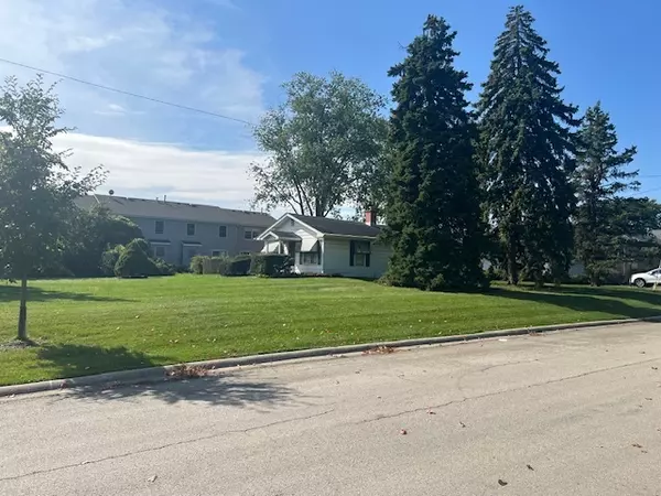 Westmont, IL 60559,5628 S Cass Avenue
