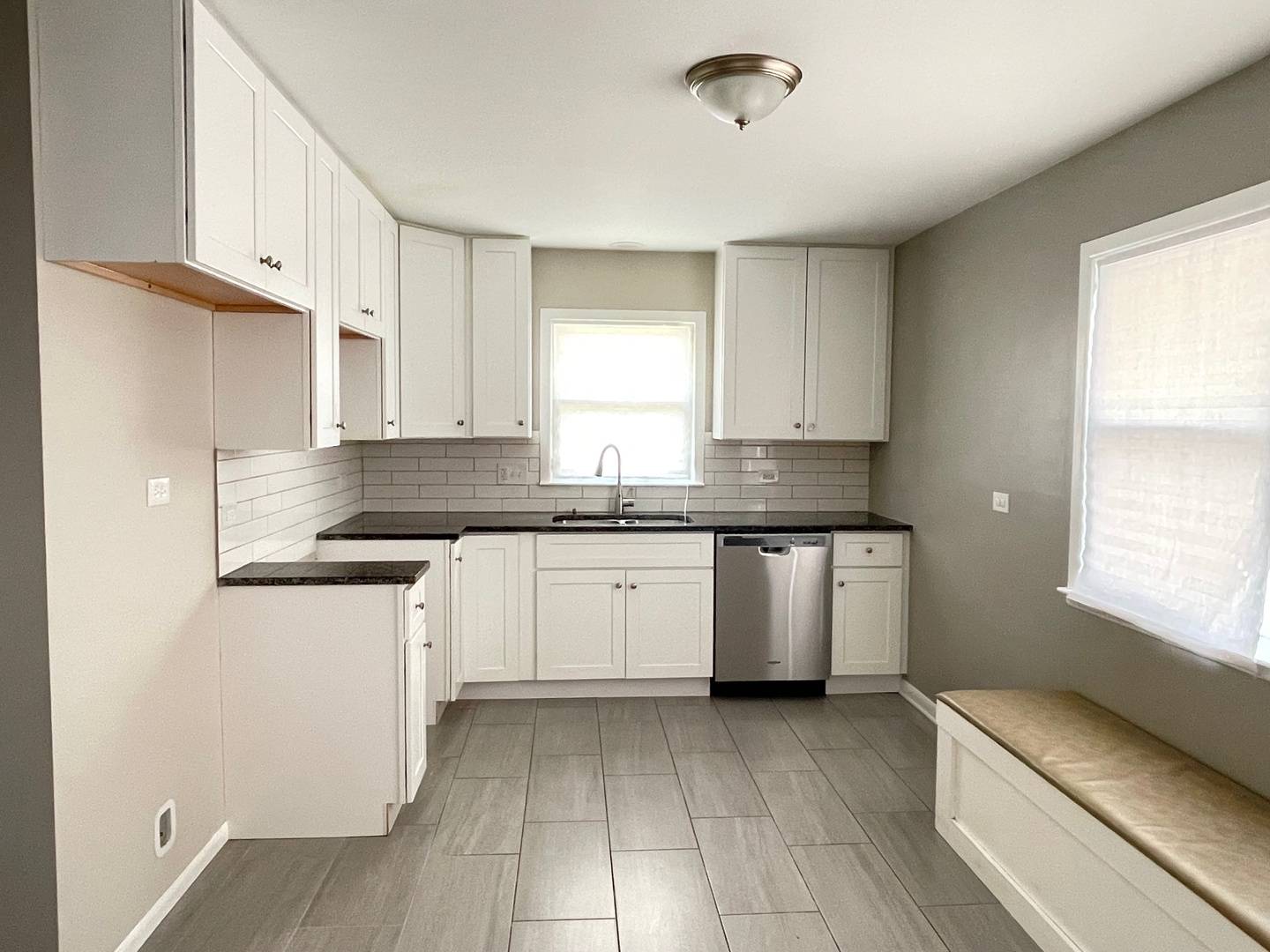 Midlothian, IL 60445,3914 153rd Street