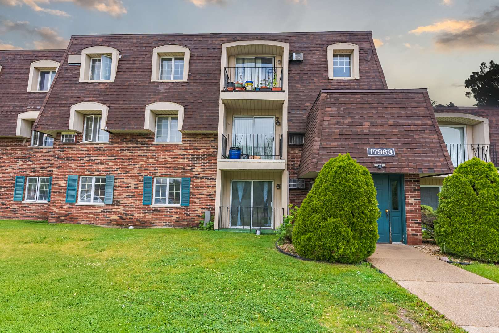 17963 AMHERST Court #102, Country Club Hills, IL 60478