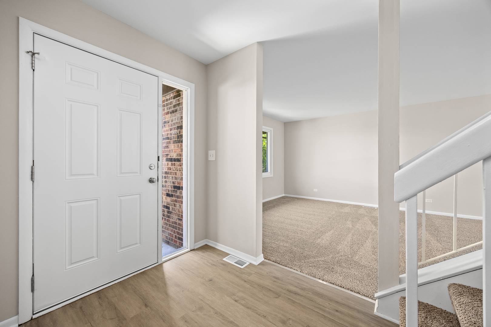 Darien, IL 60561,1032 Hinswood Drive