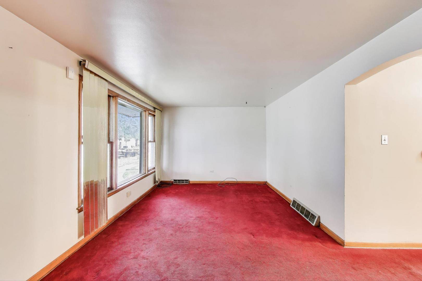 Chicago, IL 60629,6636 S Rockwell Street