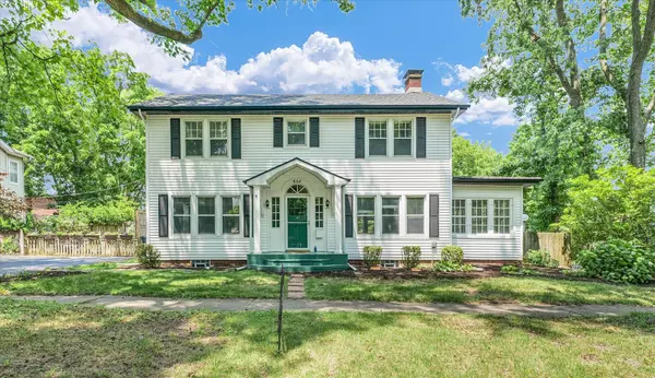 Urbana, IL 61801,802 W Indiana Street