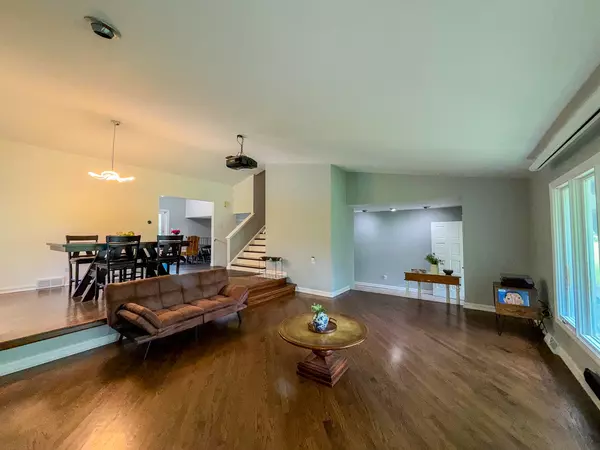 Palos Park, IL 60464,12533 S Iroquois Road