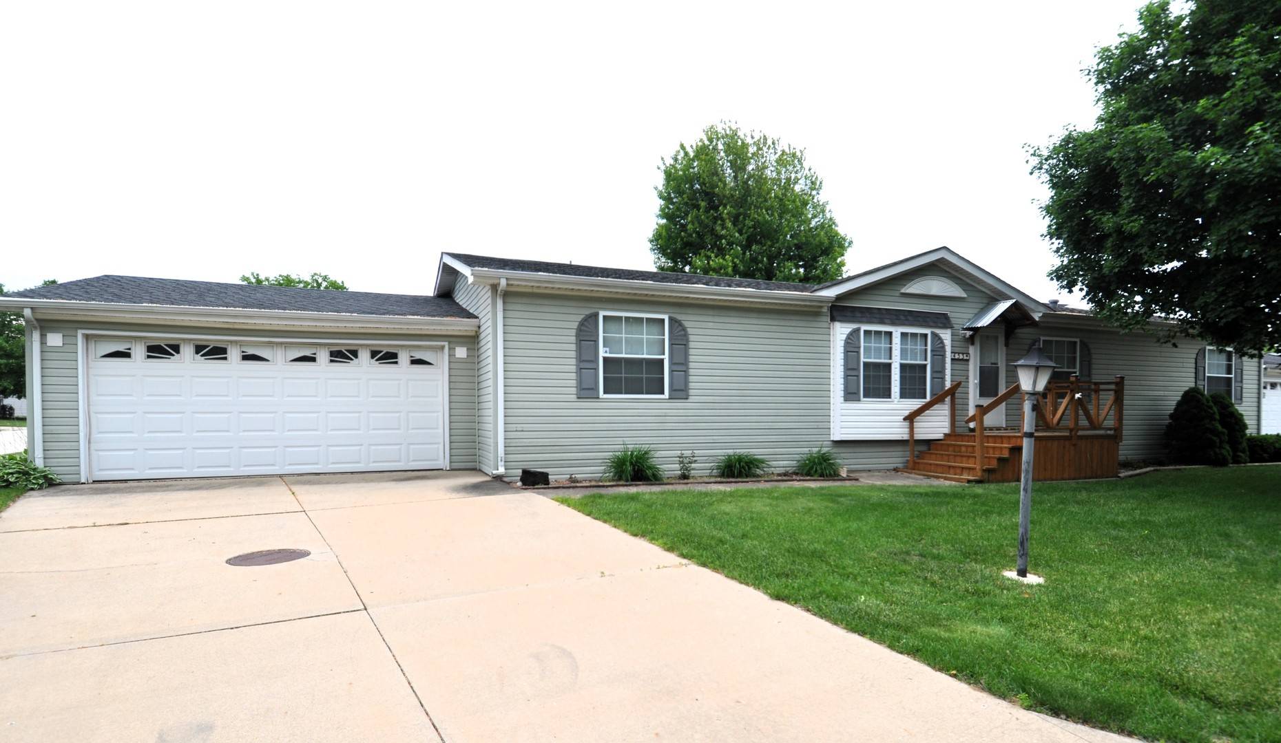 Roscoe, IL 61073,5453 WHITE PINE Lane