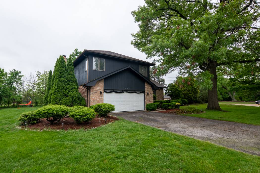3142 Monterey Drive, Flossmoor, IL 60422