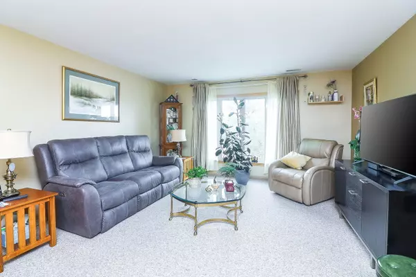 Oak Lawn, IL 60453,10048 S Pulaski Road #2B