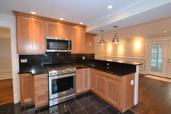 Chicago, IL 60613,1415 W Byron Street #CH1
